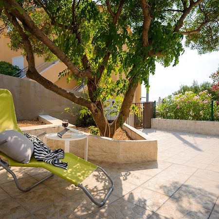 Big Sunny Terrace Apartment Hvar ฮวาร์ ภายนอก รูปภาพ
